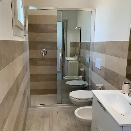 Le Ciliegie: Moderno Isola Rossa (Sassari)