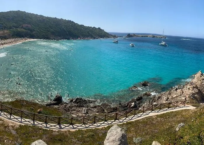 Le Ciliegie: Moderno Vakantiehuis Isola Rossa (Sassari)